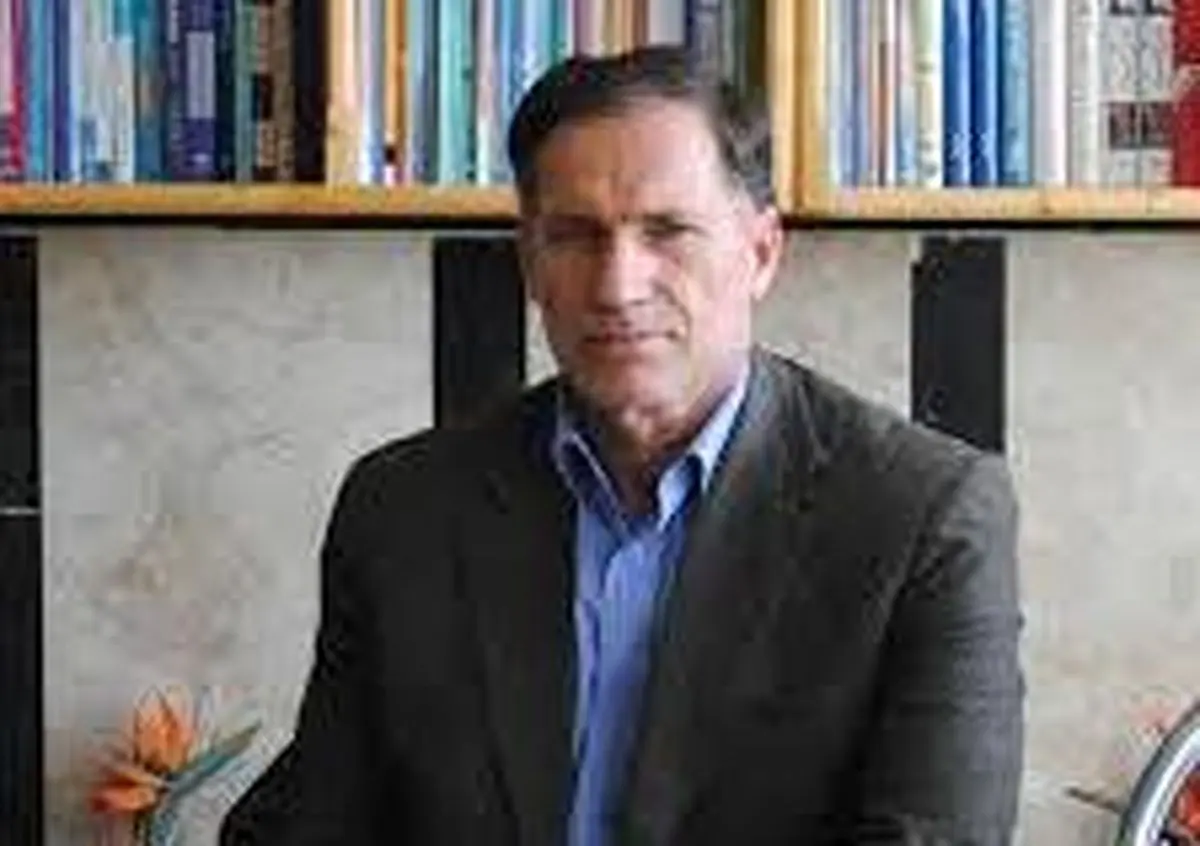 مدیرکل آموزش و پرورش کرمانشاه: ۶۰ درصد مردم قبل از انقلاب بی‌سواد بودند