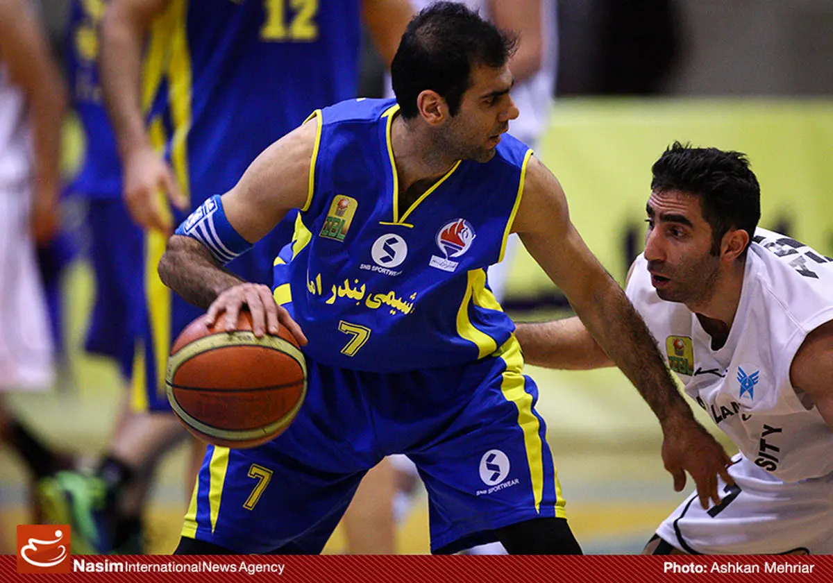 تورنمت چهارجانبه بسکتبال پیشکسوتان خوزستان به مناسبت دهه فجر در آبادان آغاز شد