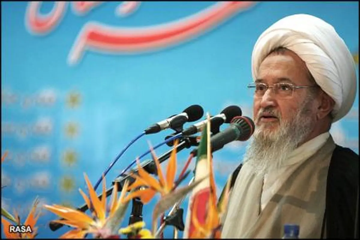 آیت‌الله طبرسی: مسئولیت سنگینی در قبال خانواده‌های شهدا داریم
