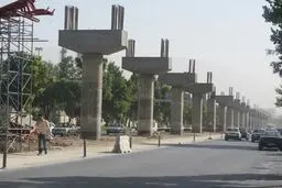 معاون استاندار کرمانشاه: عرشه قطار شهری کرمانشاه در حال نصب است