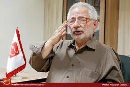 عبدخدایی: تبرئه شاه ممکن نیست؛ پهلوی و وابستگانش غرق در فساد بودند