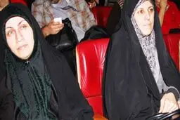 معاون رئیس‌جمهور به تماشای فیلم نیکی کریمی نشست