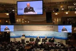 فابیوس: تبلیغ تروریسم در رسانه‌های جمعی یک مشکل جدی است و باید با آن مبارزه کنیم