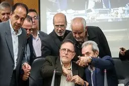 دانشمند: هرکس با رئیس  رابطه داشته باشد به جلسات صبحانه‌کاری اتاق دعوت می‌شود