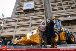 گزارش تصویری:: واگذاری ۱۴۰۰دستگاه ماشین آلات فنی به شهرداری‌ها و دهیاری‌های کشور