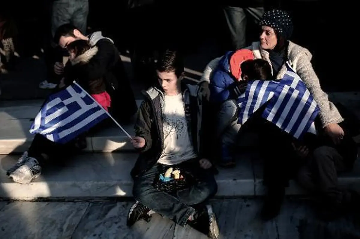 هزاران یونانی در حمایت از دولت جدید در آتن تظاهرات کردند