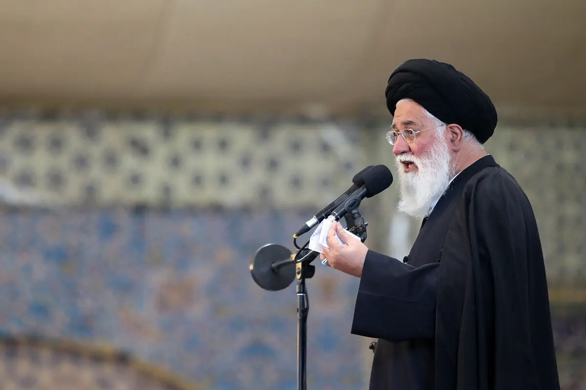نقل قول‌های منتشره از آیت‌الله علم‌الهدی پیرامون معضل گرد و غبار در خوزستان تکذیب شد