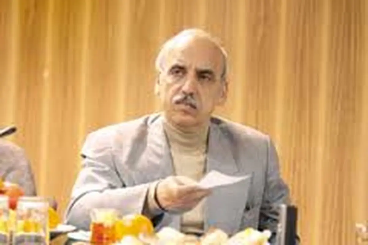 وزیر راه به بانک مرکزی برای رفع ممنوعیت لیزینگ مسکن نامه ارسال کرد