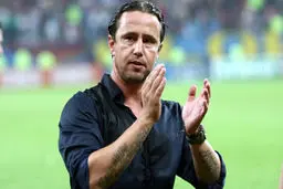 سرمربی حریف فولاد در لیگ قهرمانان اخراج شد