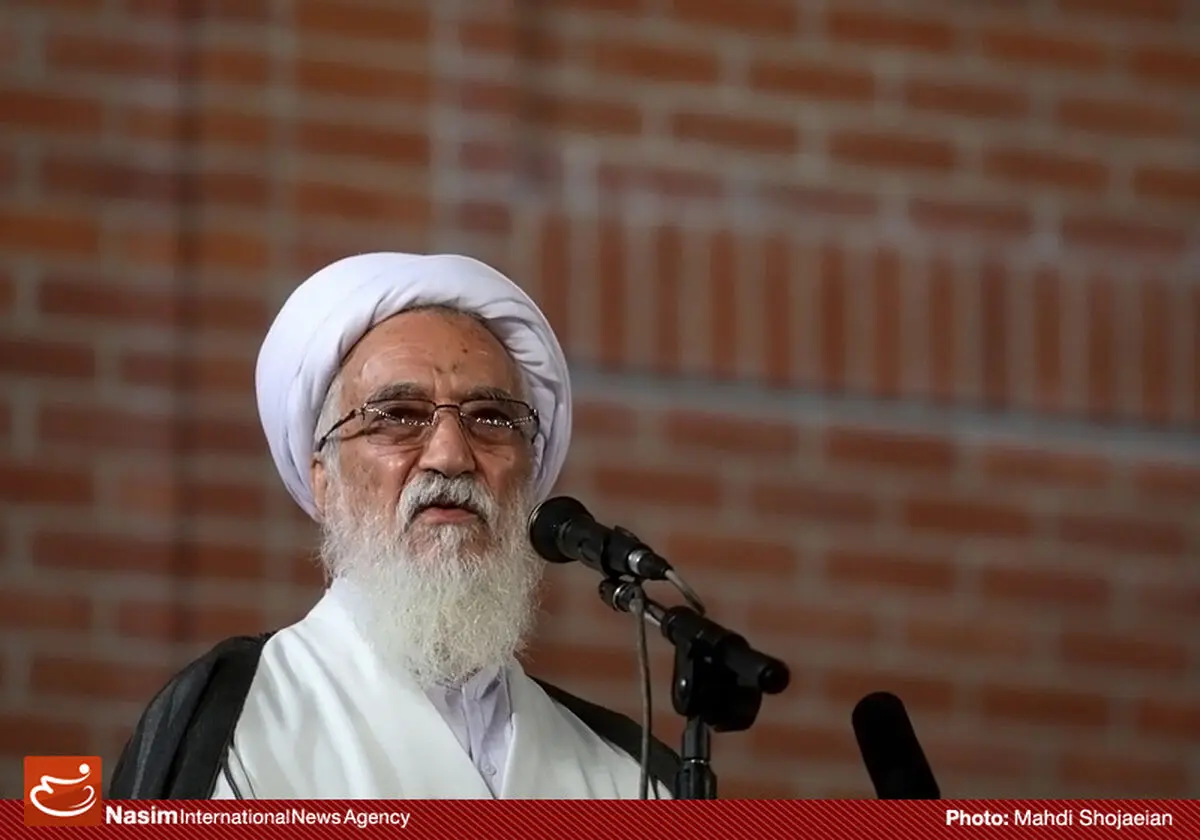 آیت‌الله موحدی‌کرمانی: اصولگرایان اختلاف را کنار بگذارند و در مواقع نیاز کوتاه بیایند
