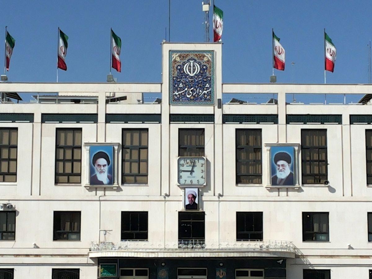 مدیر درآمدهای عمومی شهرداری مشهد: ۱۰ هزار شهروند متمول تاکنون عوارض پرداخت نکرده‌اند