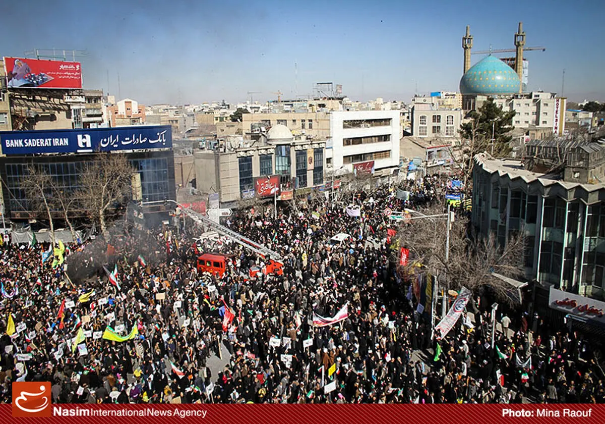 راهپیمایی یوم‌الله ۲۲ بهمن در شهرهای خراسان رضوی آغاز شد