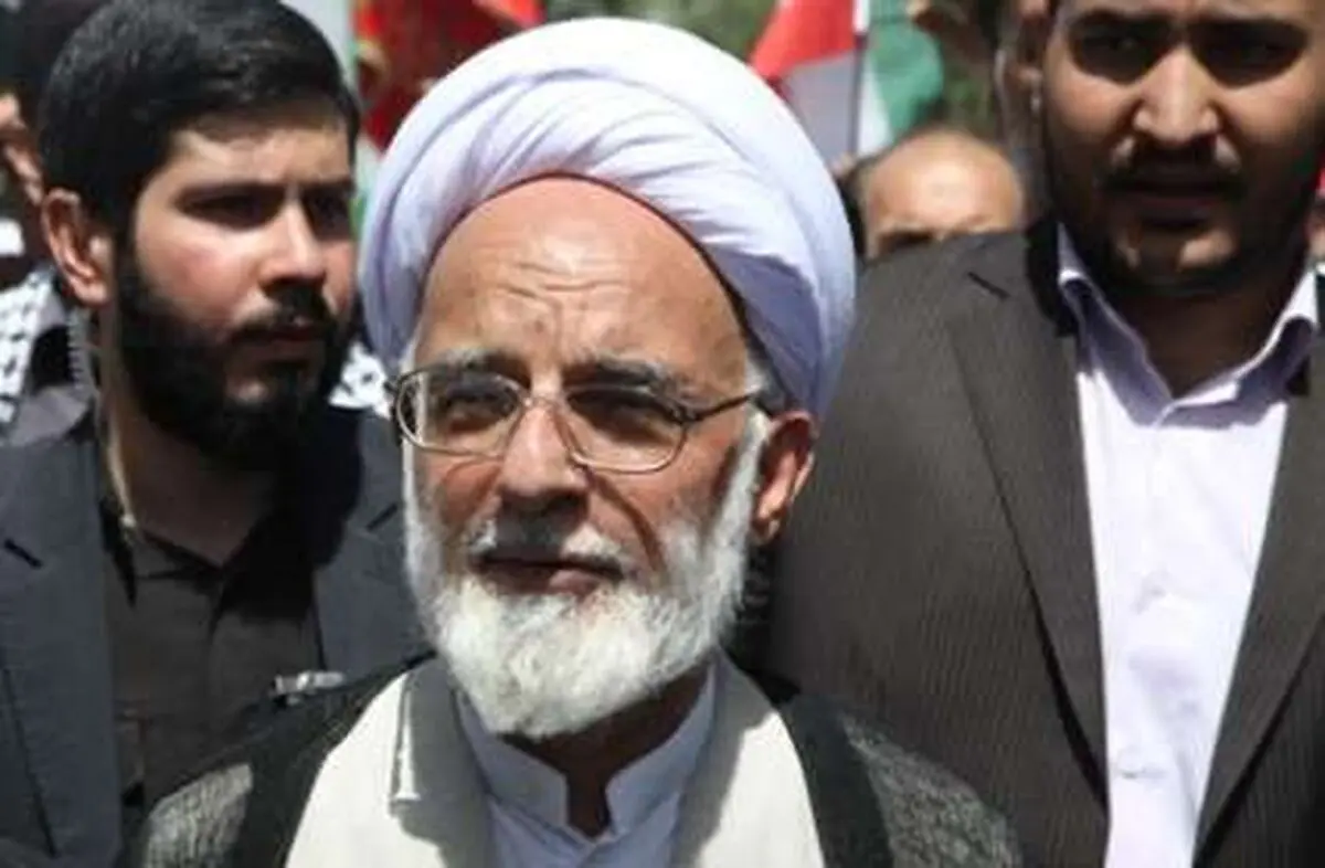 "ضربه متقابل ملت"- آیت‌الله دری نجف‌آبادی در راهپیمایی ۲۲ بهمن حضور یافت