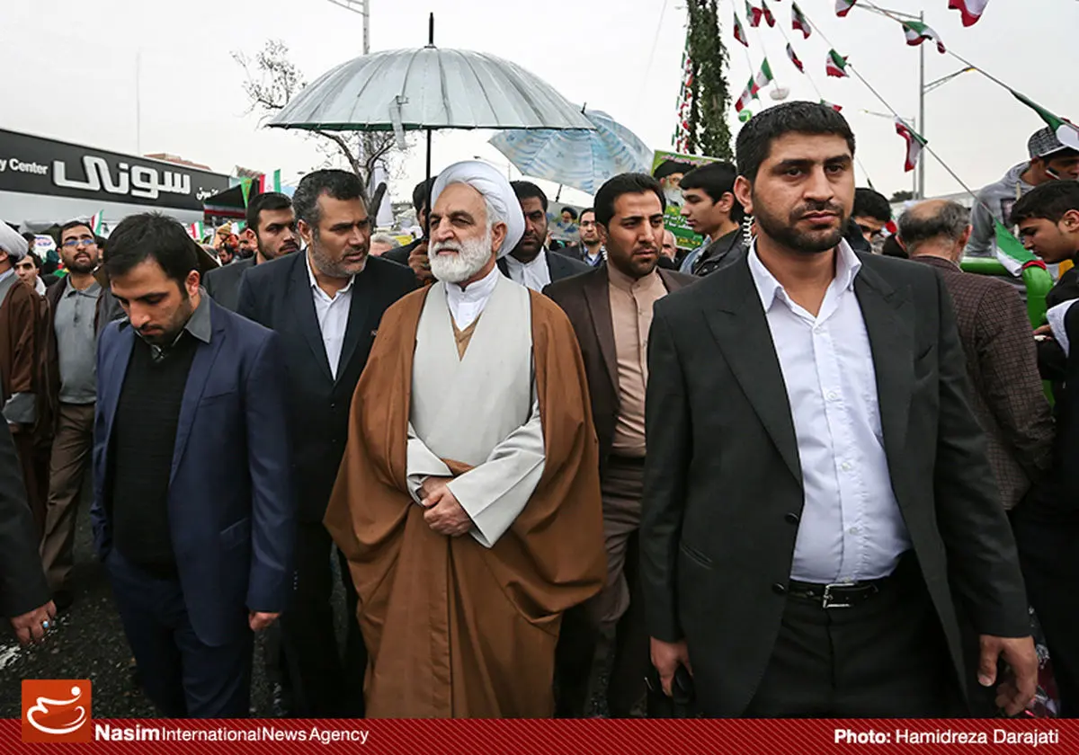 "ضربه متقابل ملت"-محسنی اژه‌ای در جمع راهپیمایان ۲۲ بهمن حضور یافت