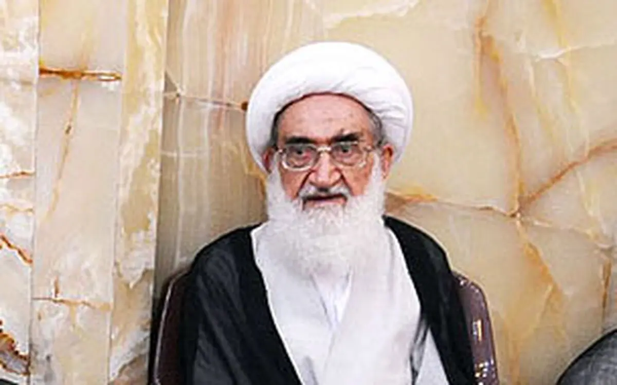 "ضربه متقابل ملت"- آیت‌الله نوری همدانی: حضور مردم در راهپیمایی از توانمندی‌های انقلاب است