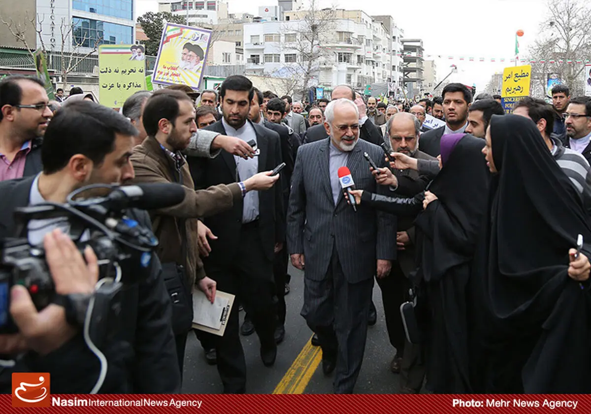 "ضربه متقابل ملت"-ظریف: دیدگاه رهبر انقلاب را در مذاکرات دنبال می‌کنیم