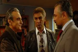 دور جدید  اکران 