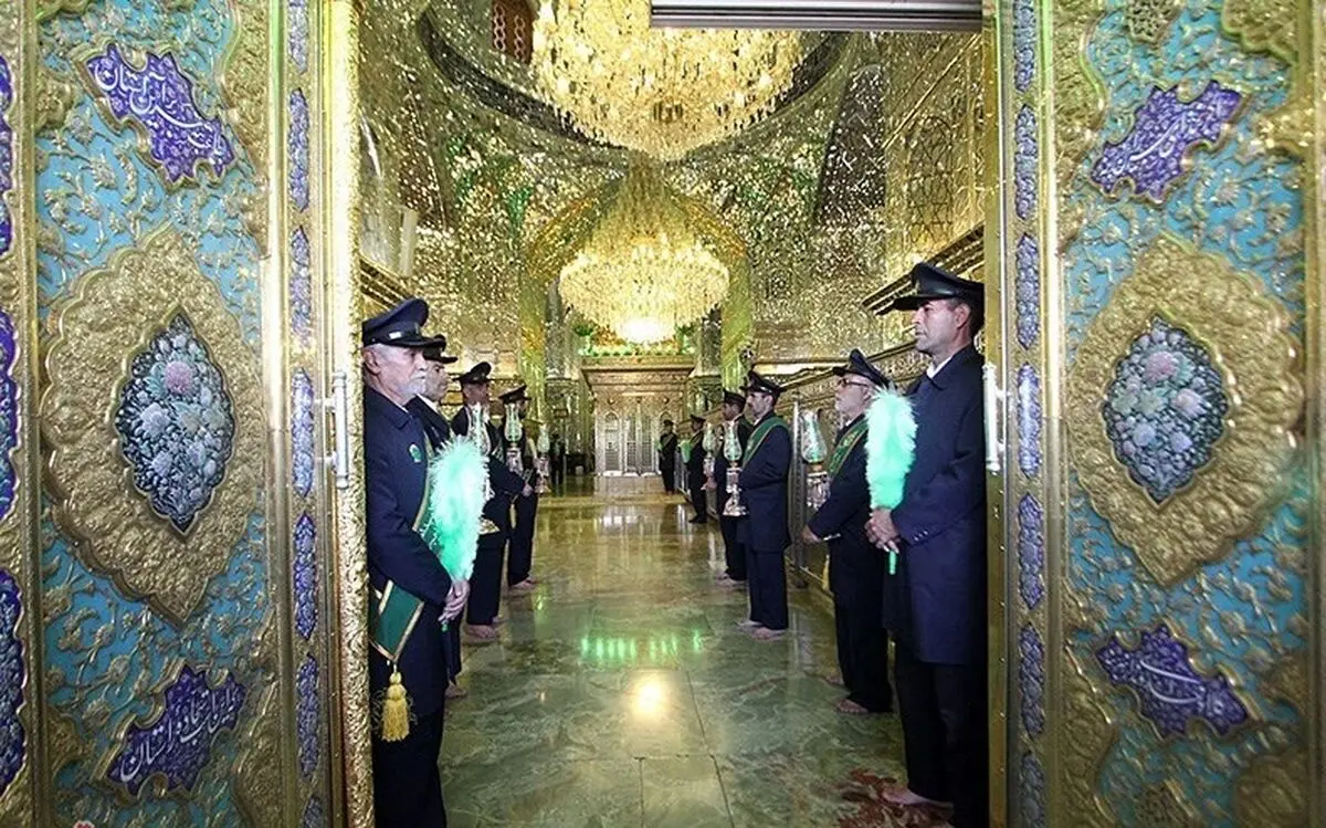مراسم غبارروبی حرم سید میرمحمد(ع) با حضور آیت‌الله سیداحمد خاتمی برگزار شد