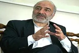 جواد منصوری: بازرگان‌هایی که به انقلاب ضربه می‌زنند تمام شدنی نیستند