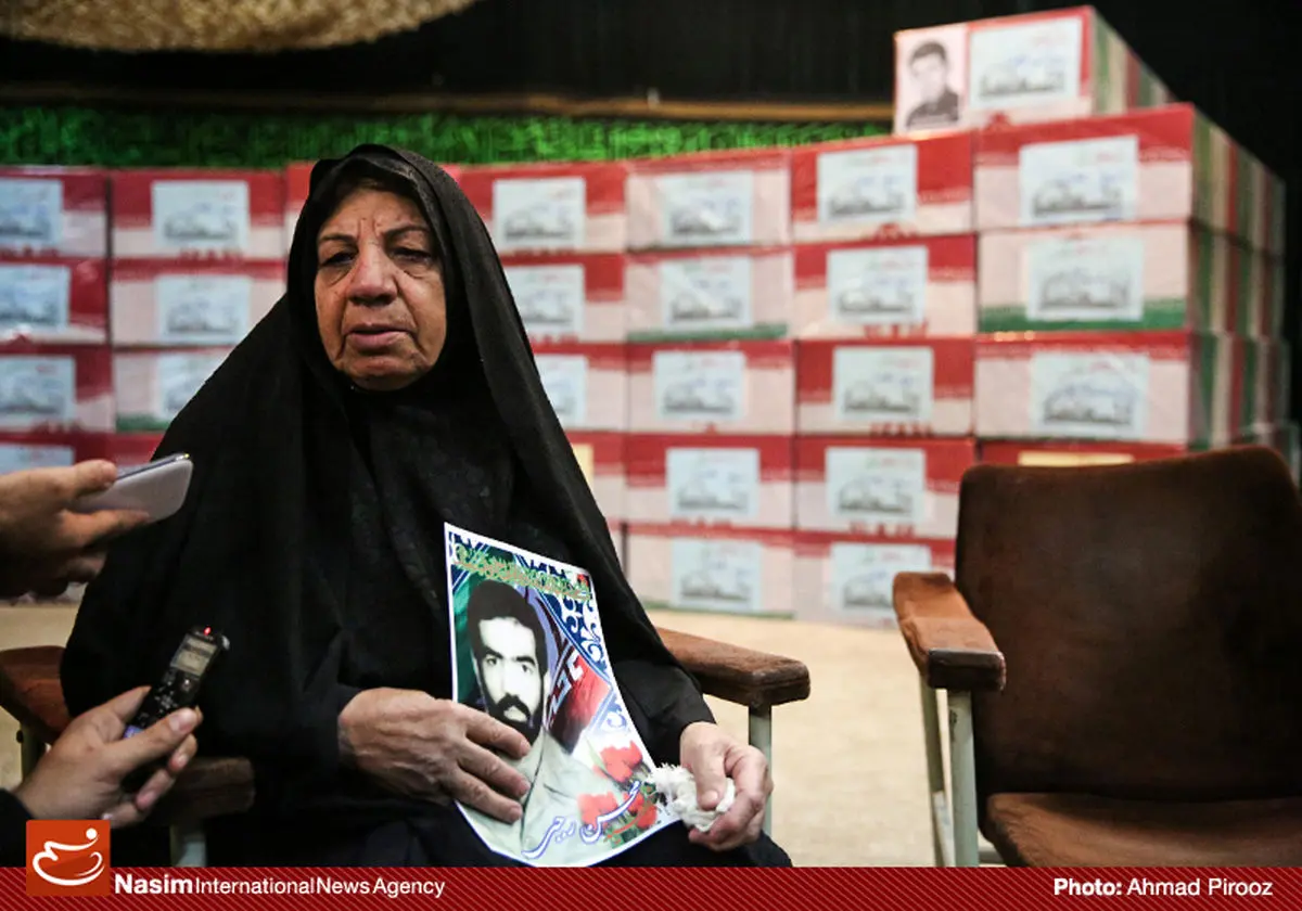 خاطرات مادران شهدا در "مادران چشم به راه" روایت شده است