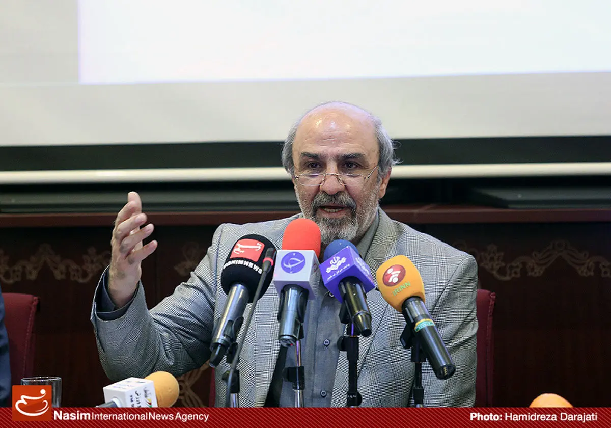 محمود گودرزی: فرزندخوانده‌ها باید جایشان را به ورزشی‌ها بدهند