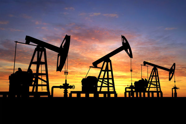 قیمت نفت در حال تثبیت شدن در حدود بشکه‌ای ۶۰ دلار است