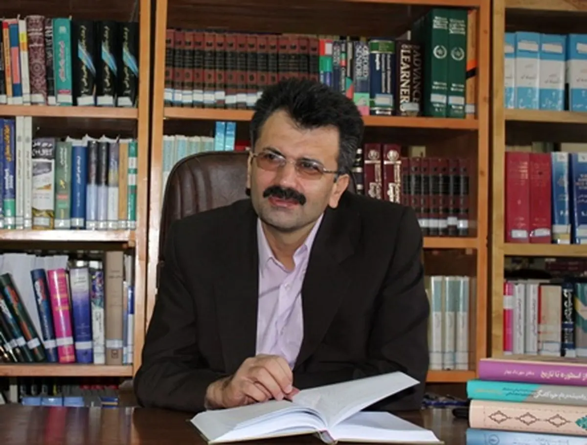 عضو کمیسیون صنایع: جلوی بازار سیاه و دلالی در بازار واردات خودرو باید گرفته شود