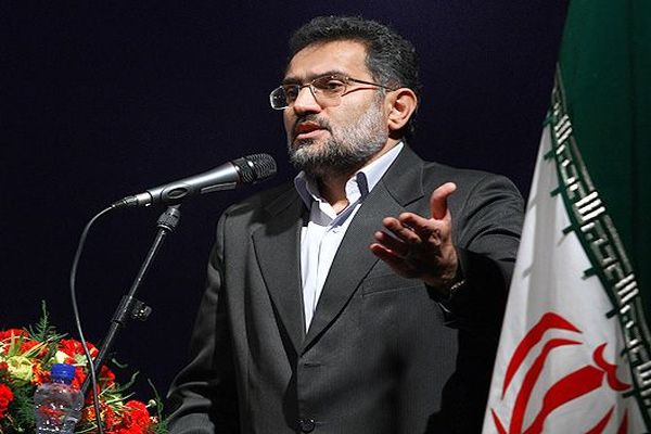 حسینی: برخی از روزنامه‌ها تلاش می‌کنند در حین هجمه به اصولگرایان به کل نظام ضربه بزنند