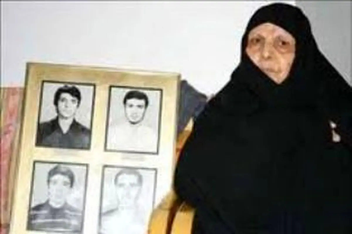 مادر شهیدی که همچنان با قدم‌های استوار در مسیر ولایت فقیه حرکت می‌کند