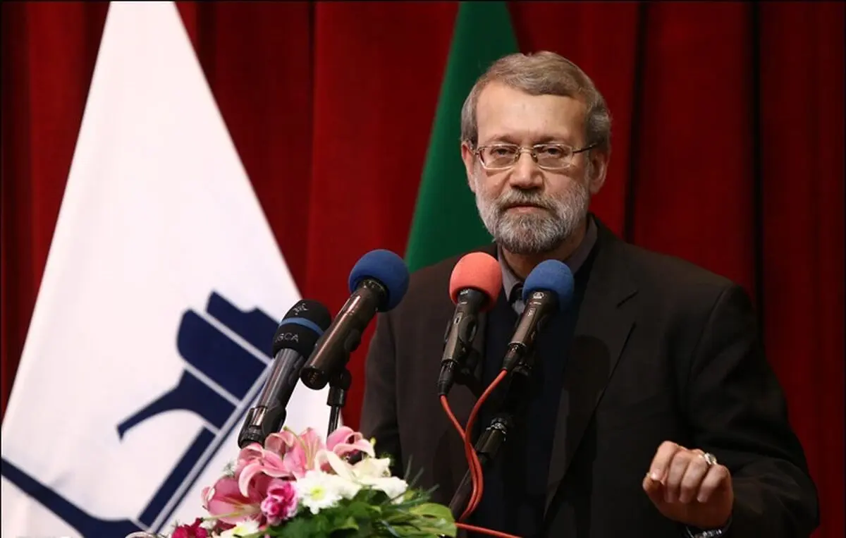 لاریجانی: شعار "نفت باید بر سر سفر مردم بیاید" از ابتدا یک اشتباه محض بود