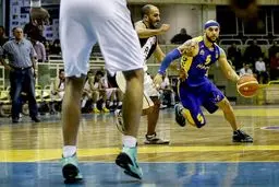 گارد راس تیم بسکتبال پتروشیمی یک ماه خانه‌‌نشین خواهد بود