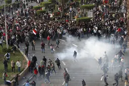 طرفداران و مخالفان اخوان‌المسلمین در مصر با یکدیگر درگیر شدند
