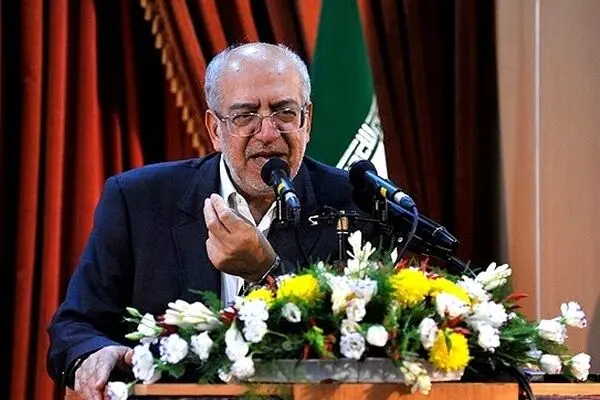 نعمت‌زاده: تلفیق صنایع بزرگ با کوچک به توسعه اقتصادی سرعت می‌دهد