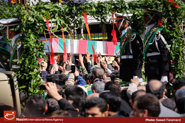 گزارش تصویری::  مراسم تشییع پیکر ۳ شهید گمنام دفاع مقدس در تهران