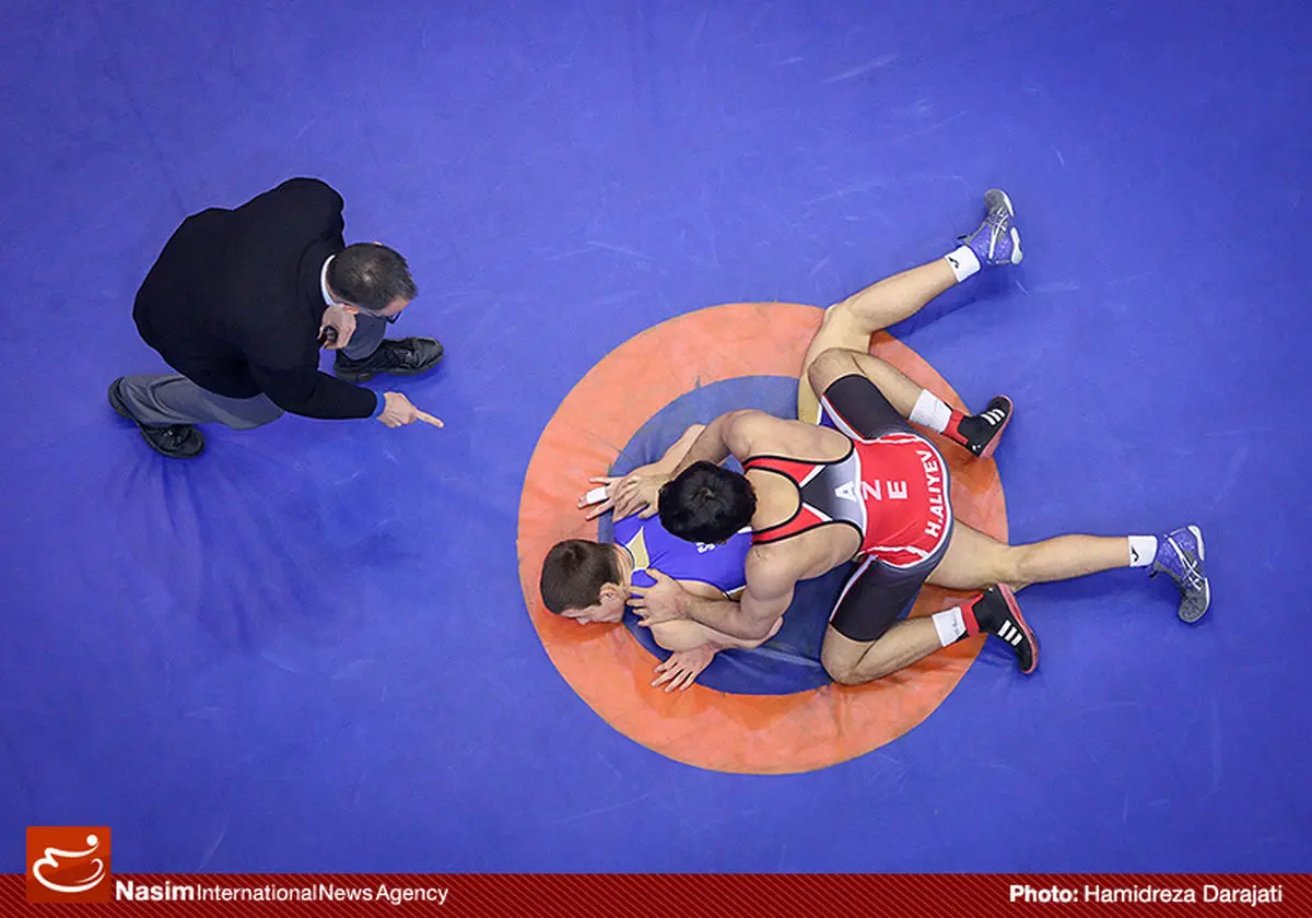 تیم منتخب کشتی فرنگی عازم زومباتلی شد