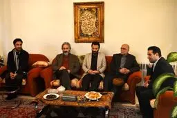 مدیران انجمن سینمای دفاع مقدس با خانواده رسول ملاقلی‌پور دیدار کردند