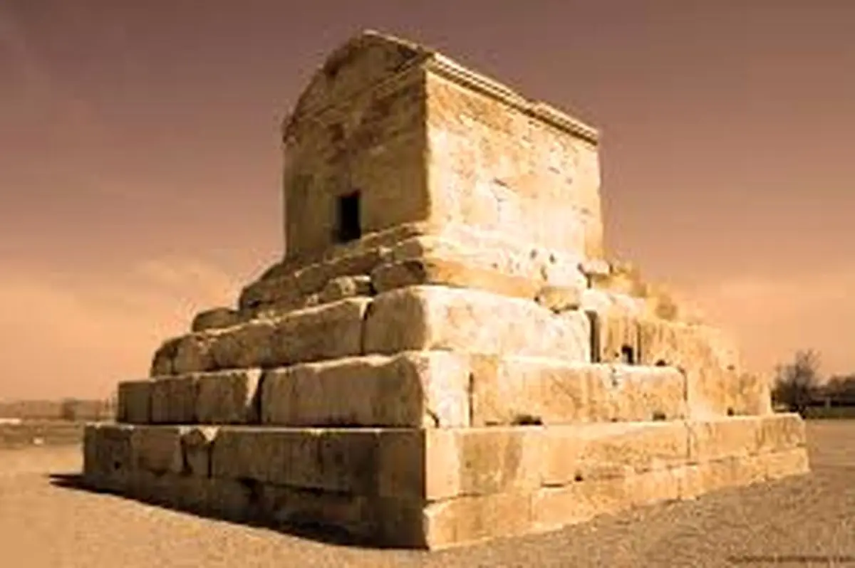 مدیرکل میراث فرهنگی فارس: امکانات خدمات رفاهی در پاسارگاد و  آرامگاه کوروش ایجاد شد