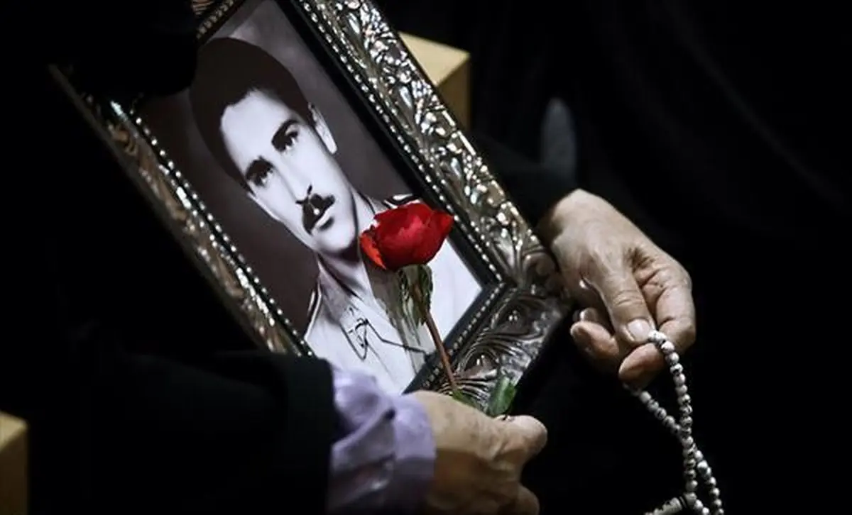 سرپرست معاونت توسعه استانداری قم: سرکشی به خانواده شهدا در دستور کار مدیران استانی باشد