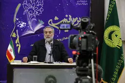 رجبی دوانی: شیعه انگلیسی و تکفیری‌ها هر دو آب به آسیاب دشمن می‎‌‌ریزند