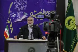 رجبی دوانی: شیعه انگلیسی و تکفیری‌ها هر دو آب به آسیاب دشمن می‎‌‌ریزند