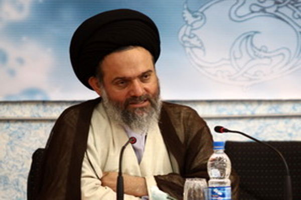 حسینی بوشهری: اخبار اختلاس موجب نگرانی و ناراحتی مردم می‌شود