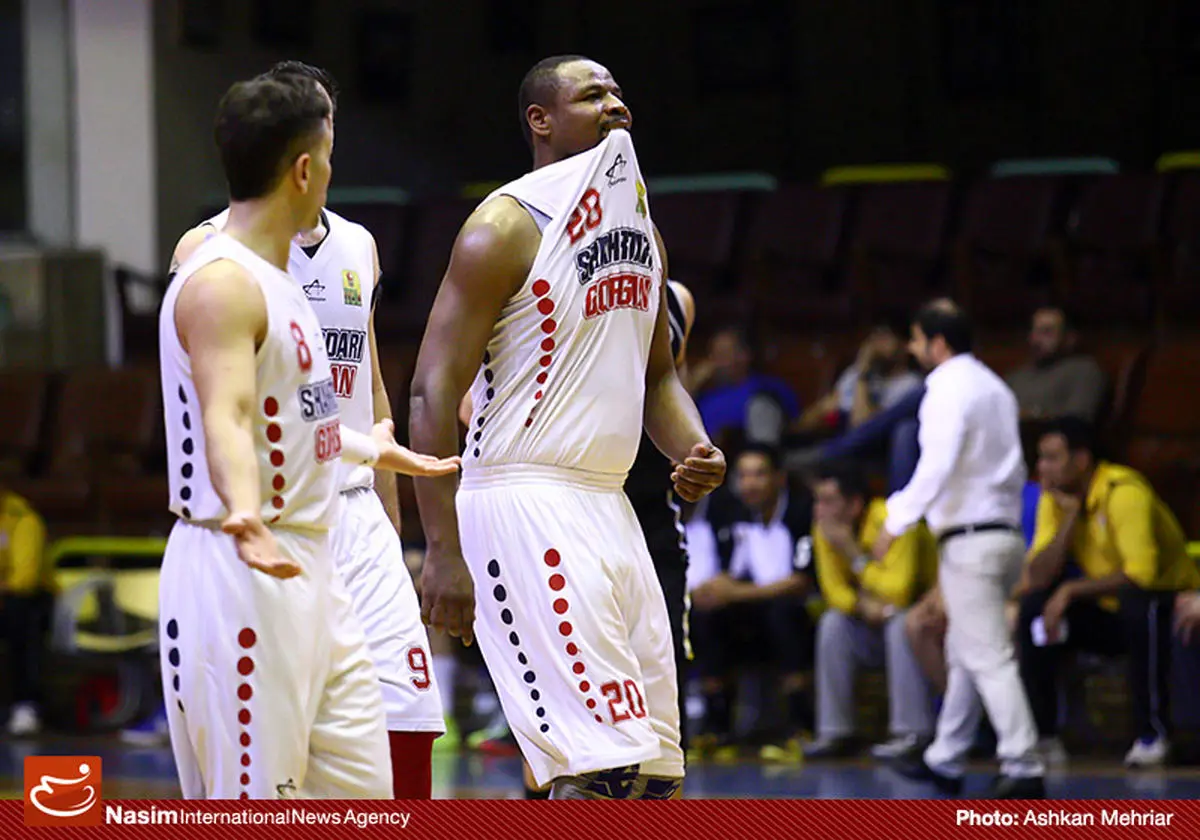 گزارش تصویری:: دیدار تیم‌های بسکتبال شهرداری گرگان و نفت آبادان