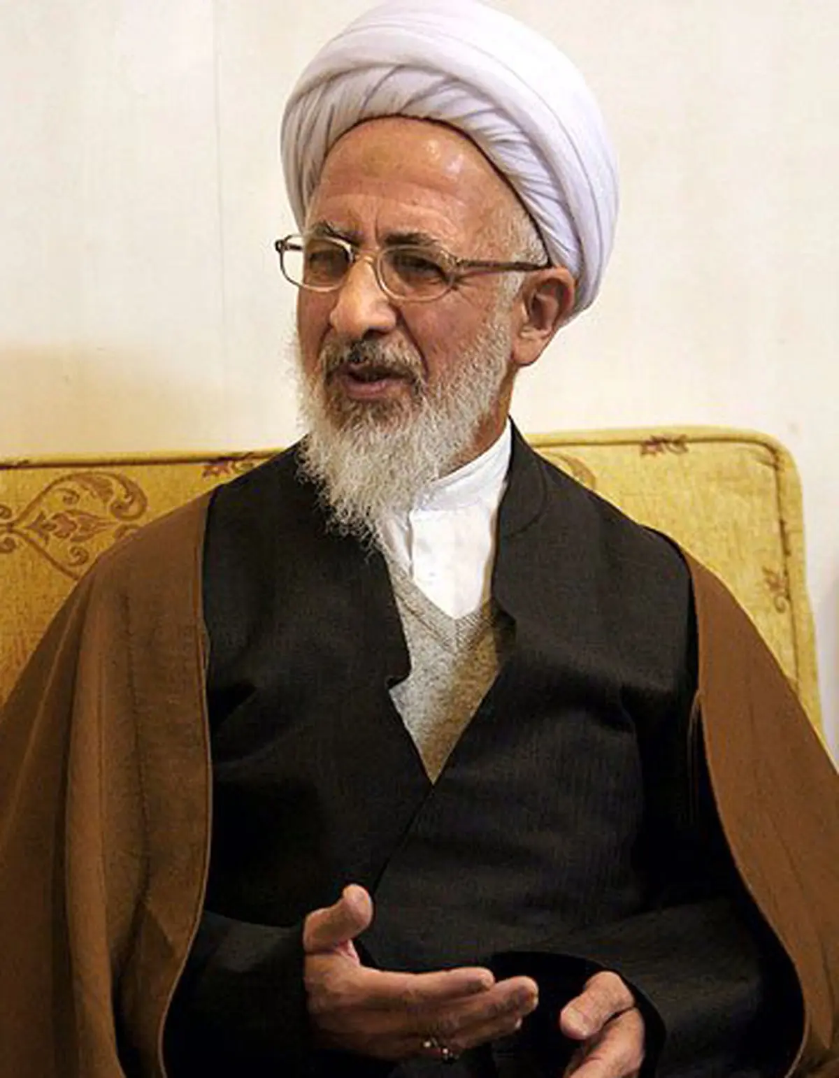 آیت‌الله جوادی آملی: مأموریت عالمان این است که حرف الهی را به جان مردم برسانند