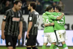 وولفسبورگ فاصله ۱۱ امتیازی خود با بایرن مونیخ را حفظ کرد