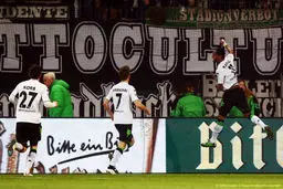 مونشن گلادباخ باز هم به رده سوم صعود کرد