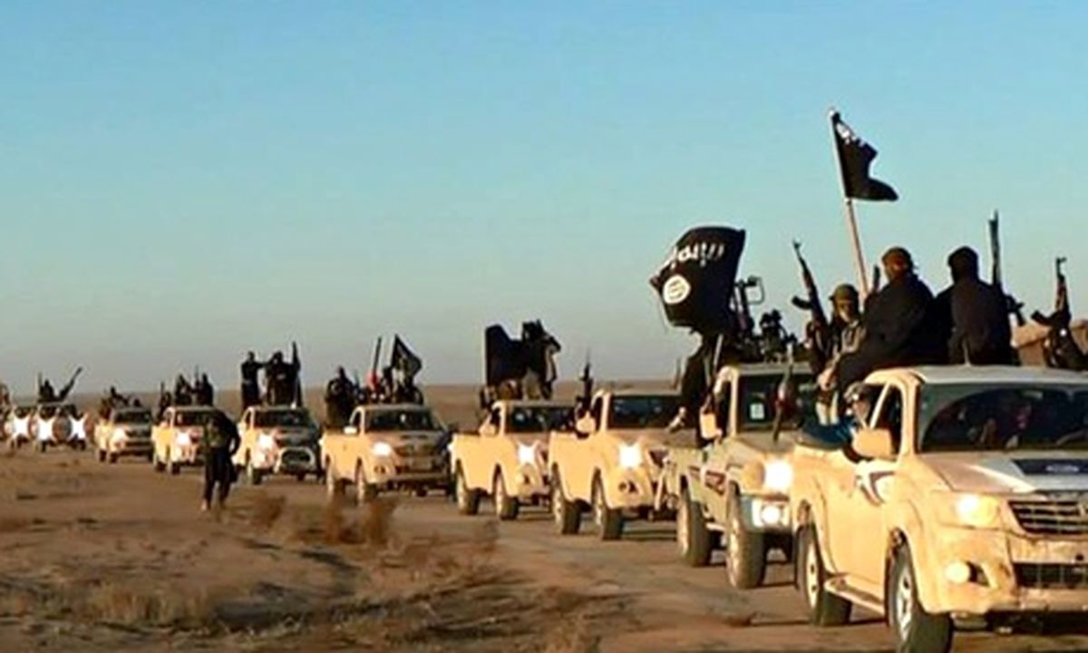 جنگنده‌‌های ارتش سوریه تروریست‌‌های فراری داعش از عراق را هدف قرار دادند