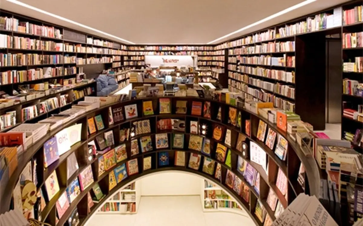 ۴۸ کتاب داستانی که در سال ۹۳ جیب بازار نشر را پرسود کردند