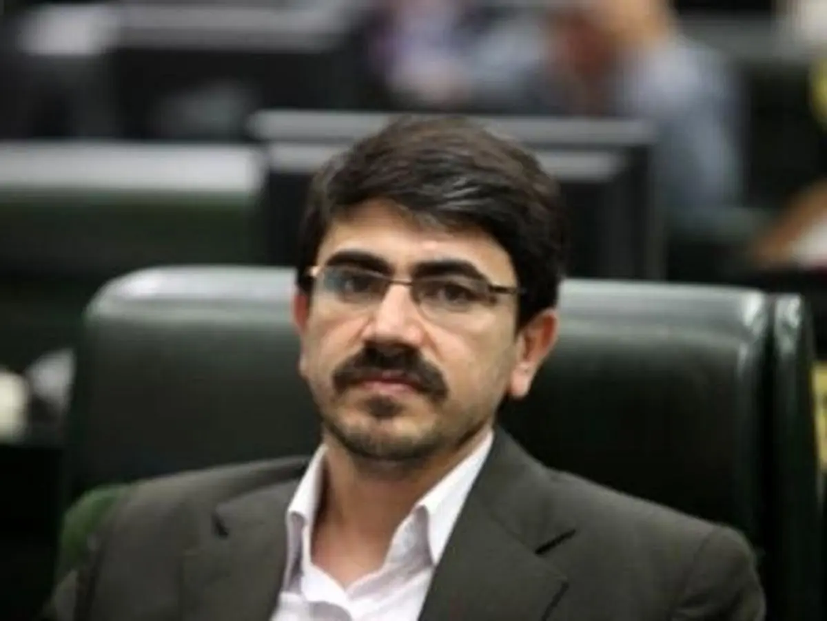 عضو کمیسیون صنایع و معادن مجلس: بخش تحقیق و توسعه در خودروسازی‌ها تعطیل است