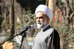 شهرداری شیراز جشنی به مناسبت انصراف ۴۸ زوج از طلاق برگزار کرد