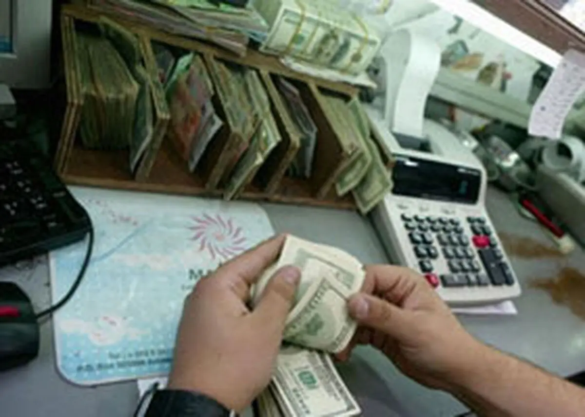 دلار ‌در بازار به ۳۳۸۵ تومان رسید